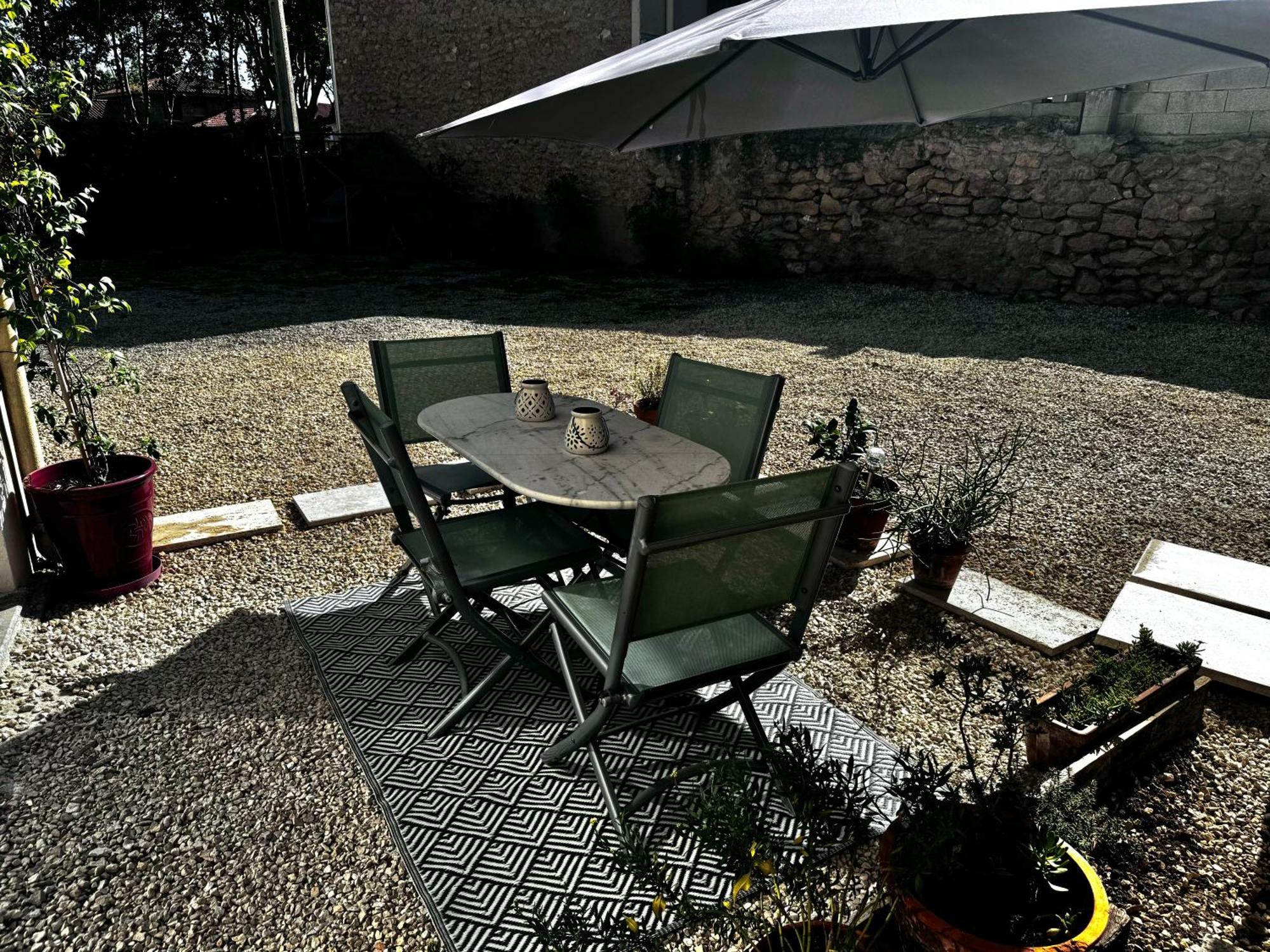 T2 Atypique Proche Du Centre-ville Miramas